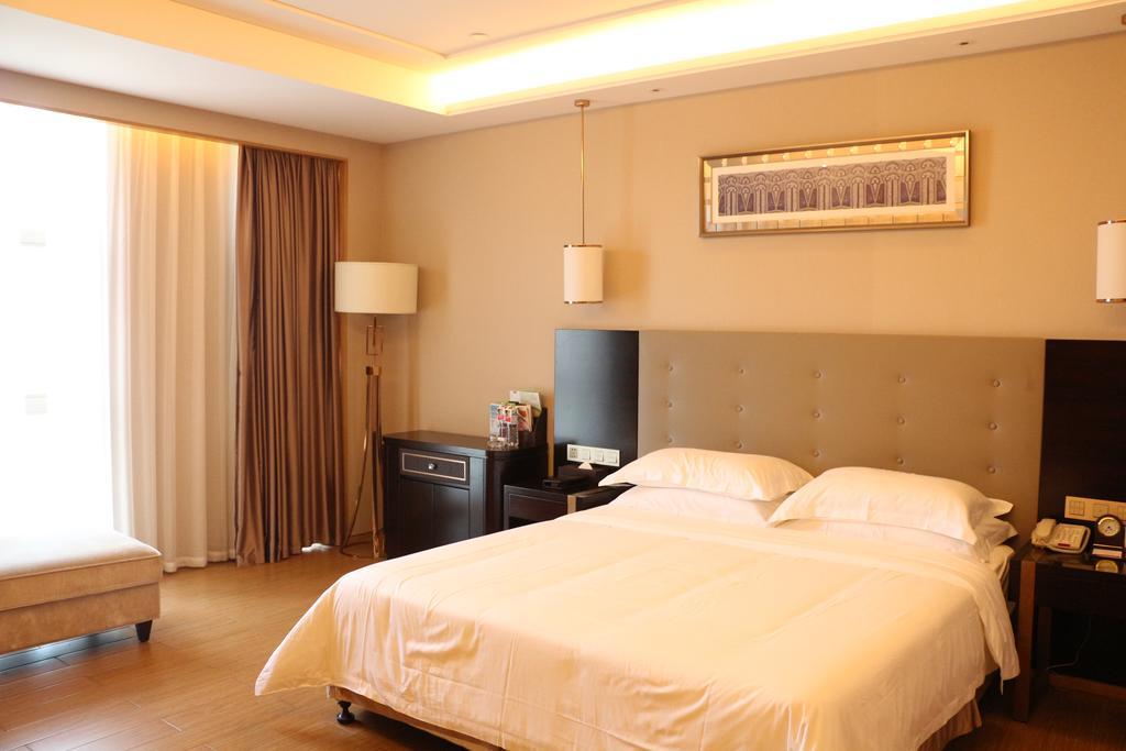 Ramada Yiyang Taojiang Hotel Ngoại thất bức ảnh