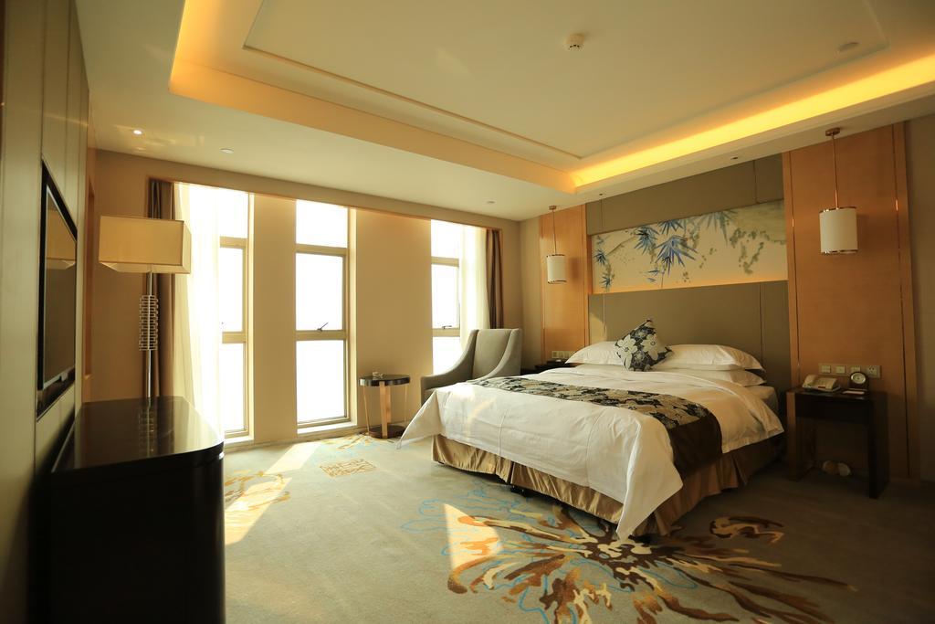 Ramada Yiyang Taojiang Hotel Ngoại thất bức ảnh