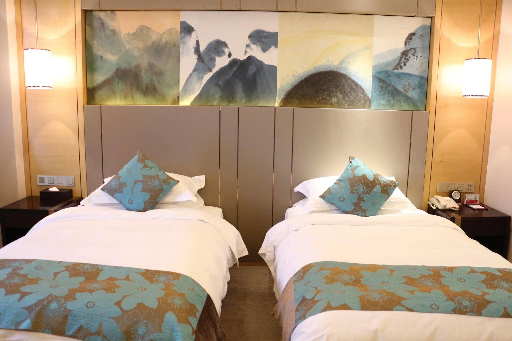 Ramada Yiyang Taojiang Hotel Ngoại thất bức ảnh